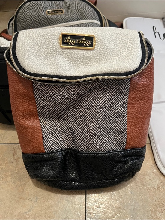 Itzy Ritzy Black Herringbone, White & Brown Diaper Backpack main image 14